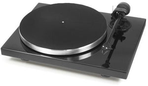 PRO-JECT 1Xpression Carbon Classic Inc Ortofon 2M Silver Cartridge Gloss Black