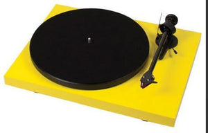 PRO-JECT Debut Carbon DC (OM10) Turntable Yellow